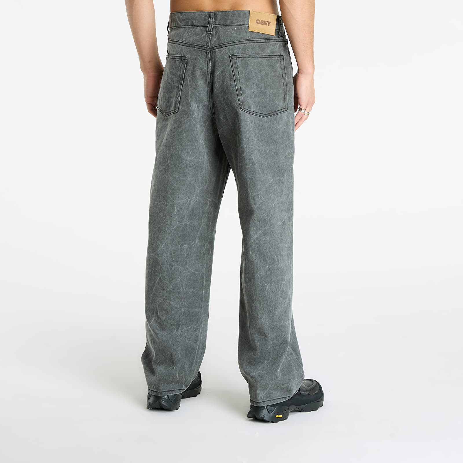 Pantaloni bărbați OBEY Classic Wrinkle Baggy Denim Black Wrinkle Wash