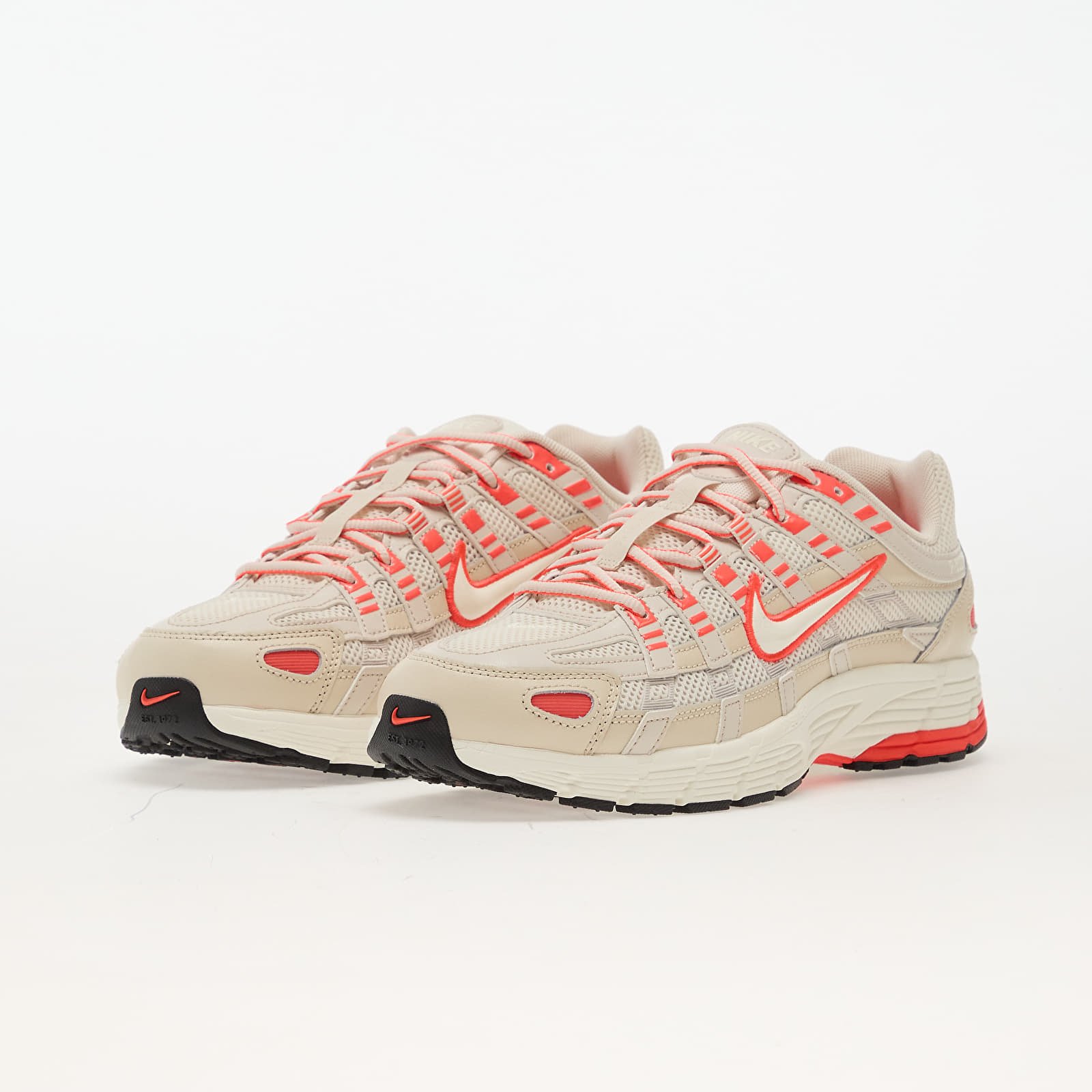Turnschuhe und Schuhe für Männer Nike P-6000 Brt Crimson/ Soft Pearl-Lt Orewood Brn-Black-Mtlc Silver-Brt Crimson
