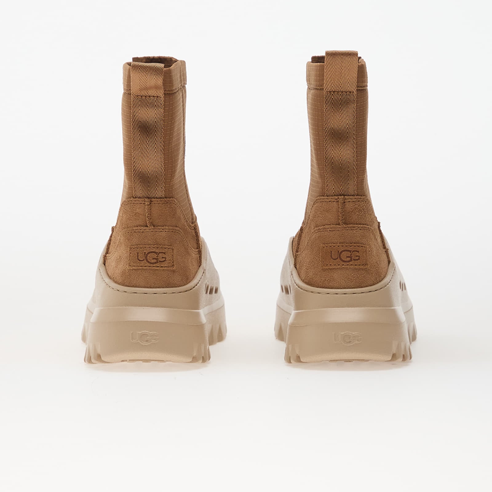 Чоловіче взуття UGG M Peakmod Boot Chestnut/ Mustard Seed