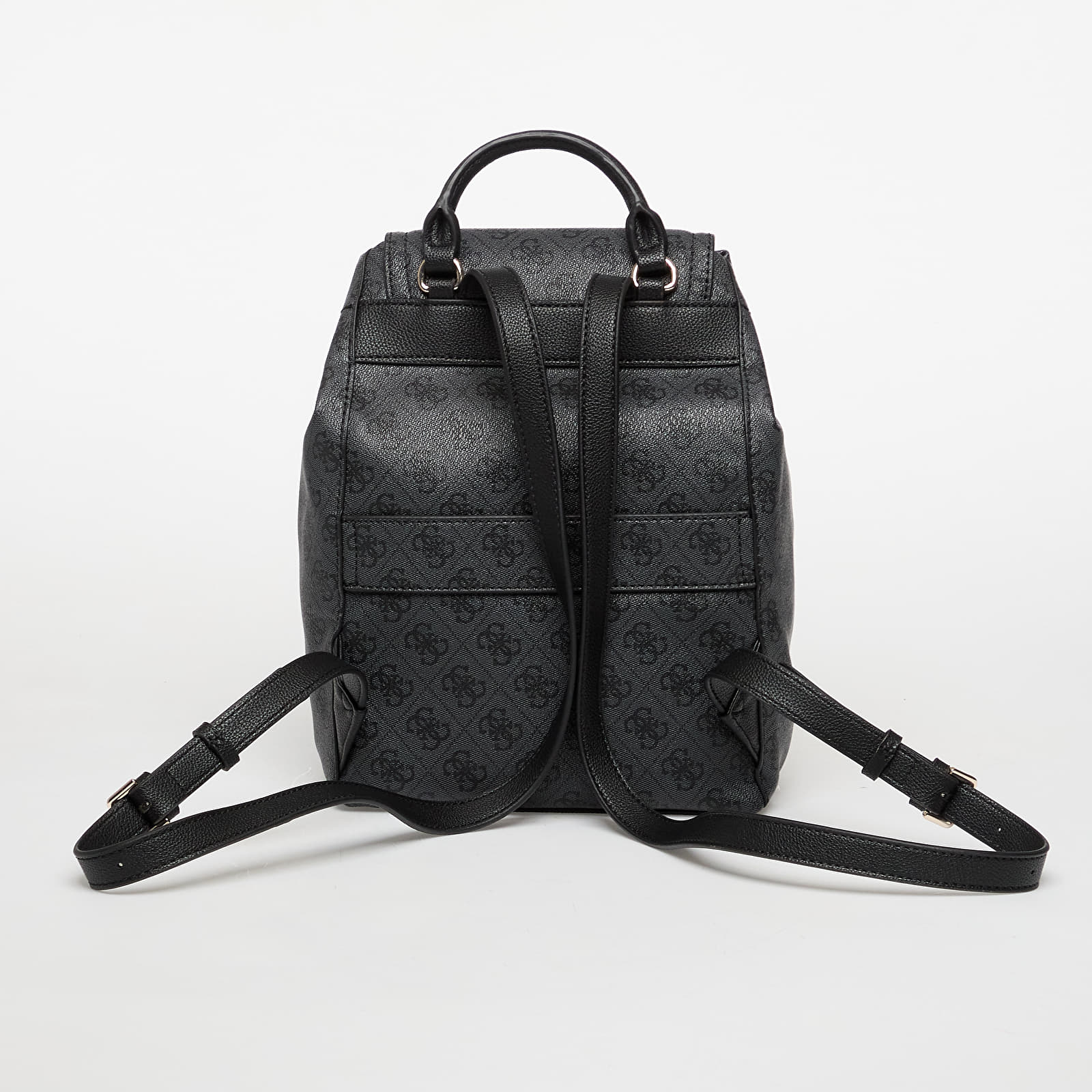 Batohy GUESS  Manhattan Ii Flap Backpack Coal Logo