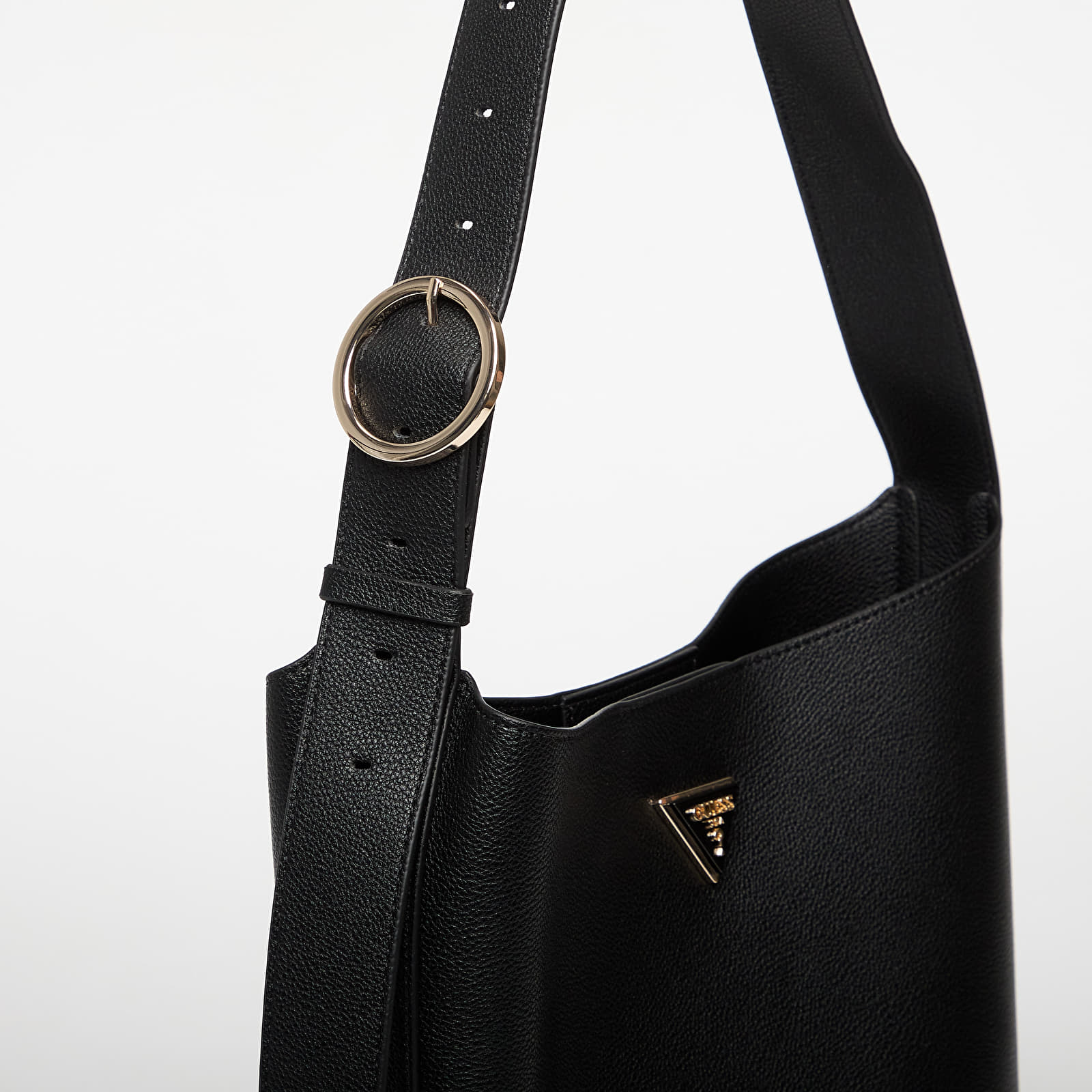 Håndvesker GUESS  Meridian Ii Bucket Black