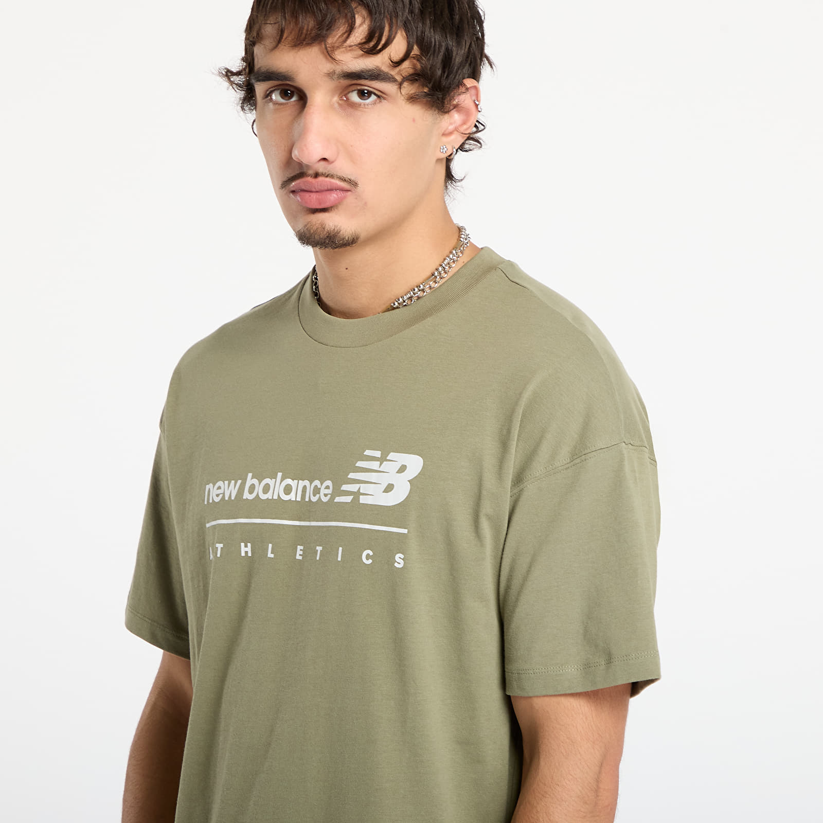 Pánská trička New Balance Linear Graphic T-Shirt Dark Olive