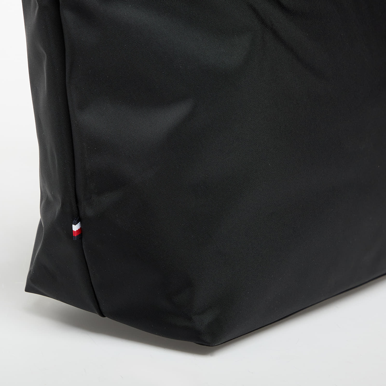 Håndvesker Tommy Hilfiger Popette Tote Black