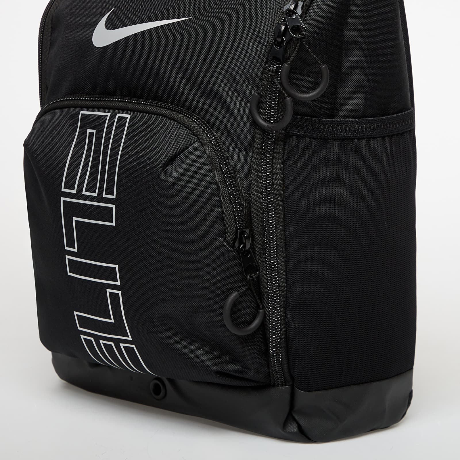 Ostatní doplňky Nike Varsity Elite Basketball Shoe Bag (14L) Black/ Black/ Metallic Silver