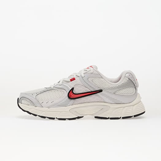 Nike V5 Rnr Summit White/ Fire Red-Platinum Tint