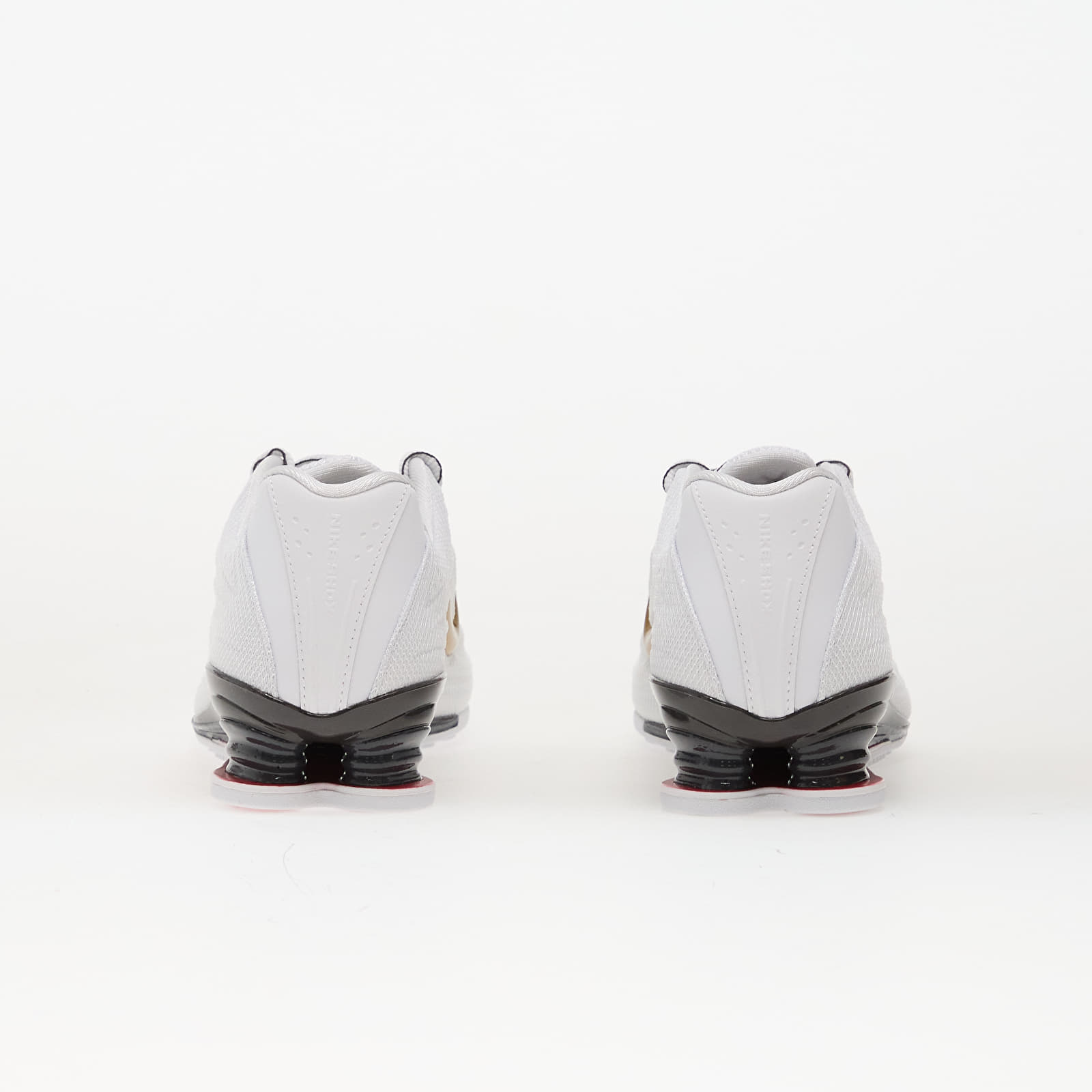 Sieviešu kedas un apavi Nike W Shox Z White/ Varsity Red-Metallic Gold