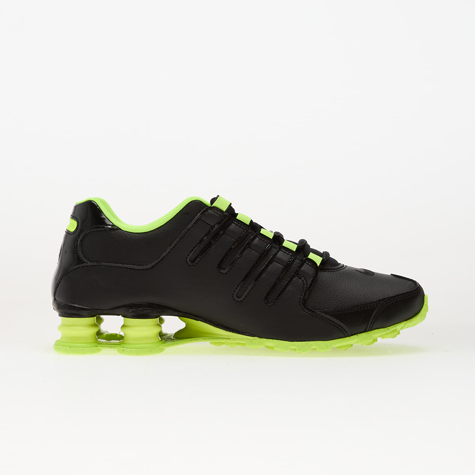 Мъжки кецове и обувки Nike Shox Nz Black/ White-Volt