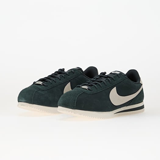 nike shoes that look like cortez