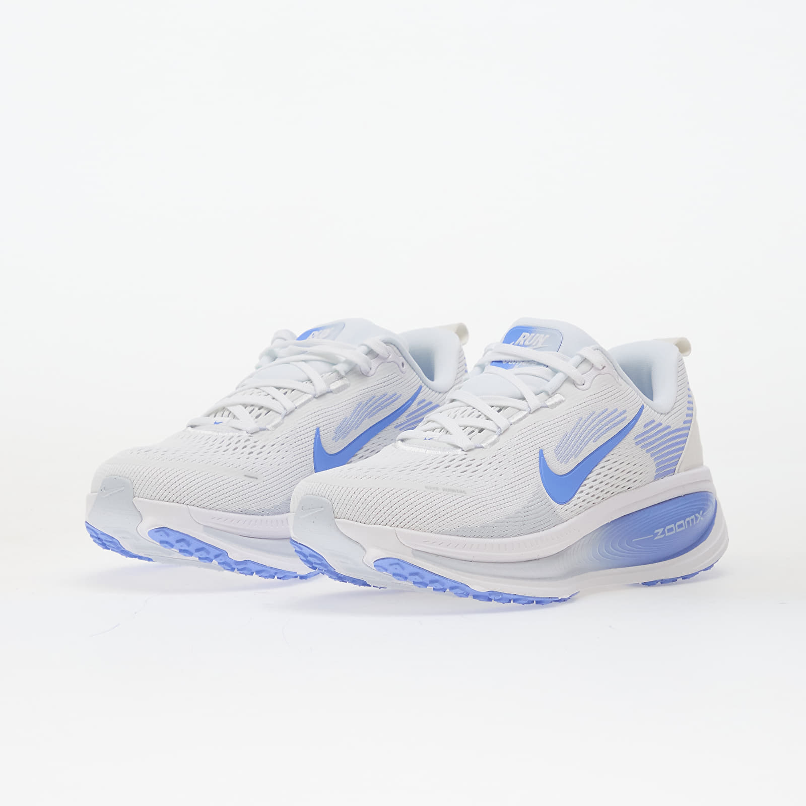 Sneakers und Schuhe für Frauen Nike Vomero 18 White/ Royal Pulse-Football Grey