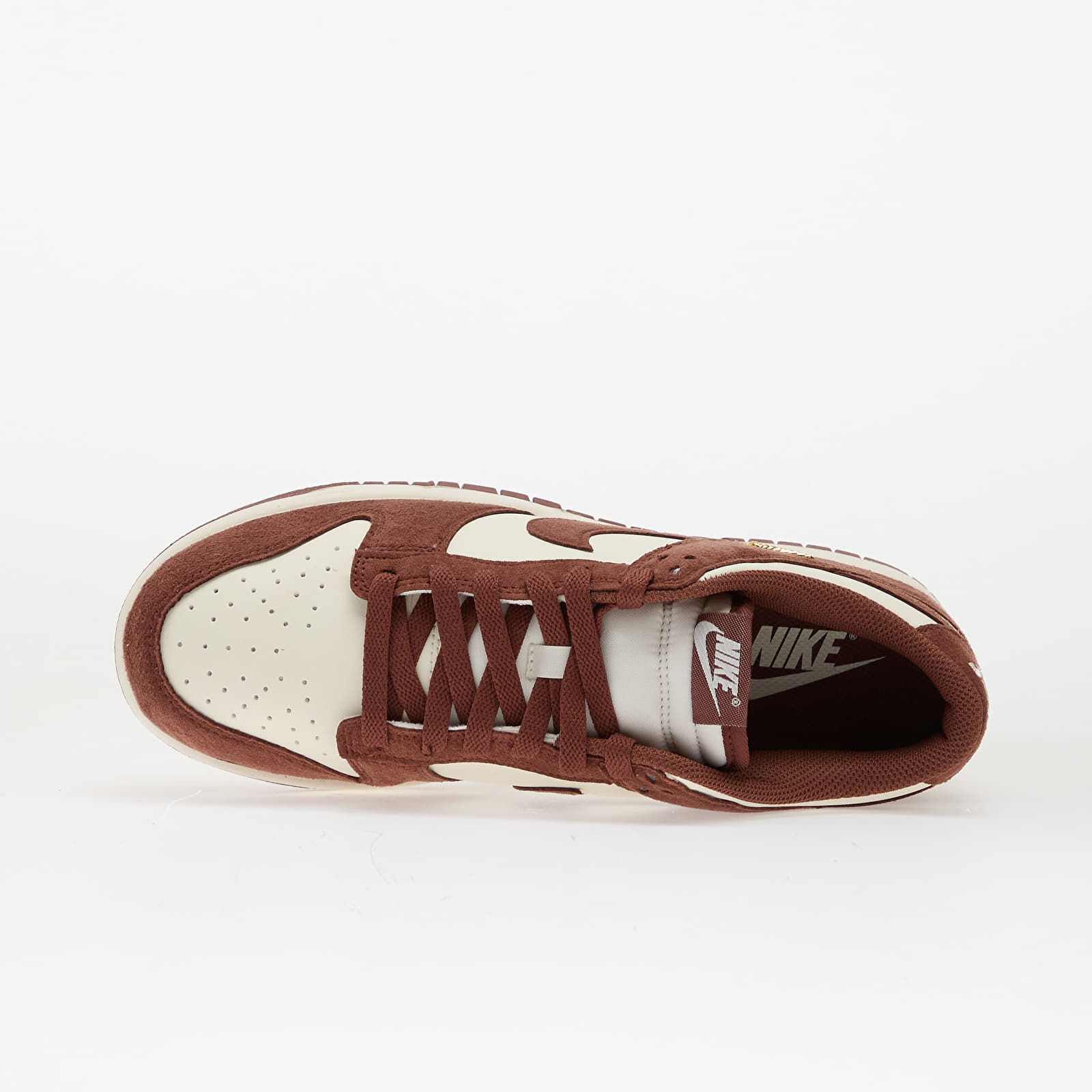 Sieviešu kedas un apavi Nike Wmns Dunk Low Sail/ Red Sepia-Metallic Gold