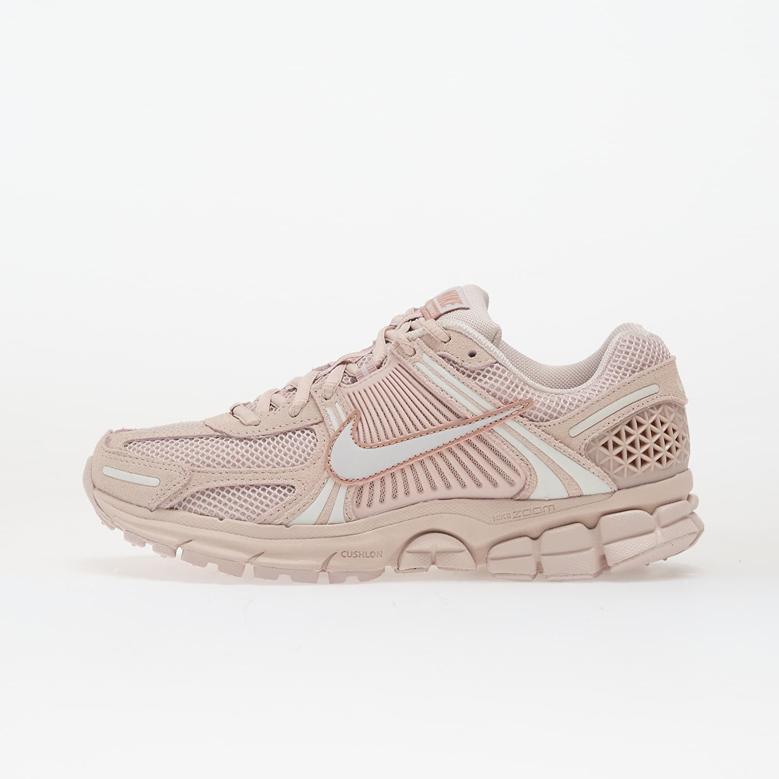 Sieviešu kedas un apavi Nike Zoom Vomero 5 Silt Red/ Vast Grey-Red Stardust