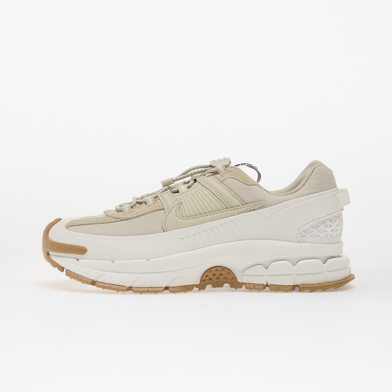 Women's sneakers and shoes Nike Zoom Vomero Roam Sail/ Light Stone-Gum Light Brown