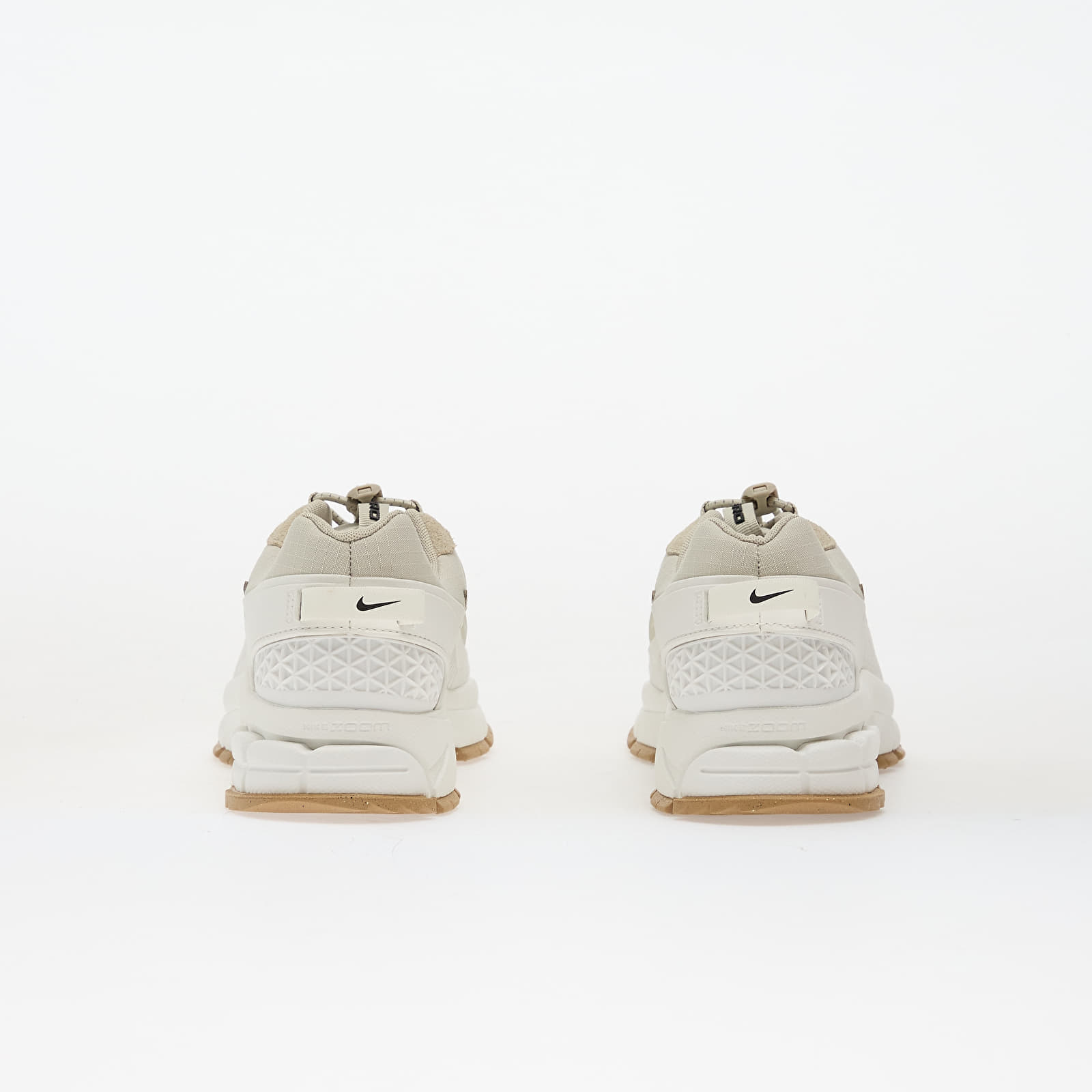 Women's sneakers and shoes Nike Zoom Vomero Roam Sail/ Light Stone-Gum Light Brown