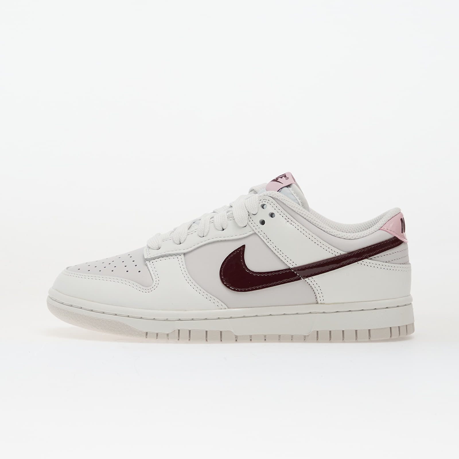 Women's sneakers and shoes Nike W Dunk Low Summit White/ Plum Chalk-Vast Grey