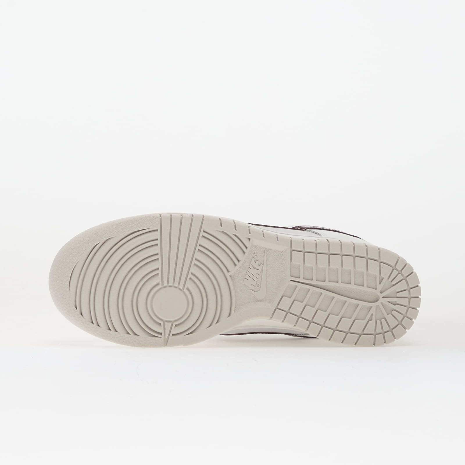 Women's sneakers and shoes Nike W Dunk Low Summit White/ Plum Chalk-Vast Grey
