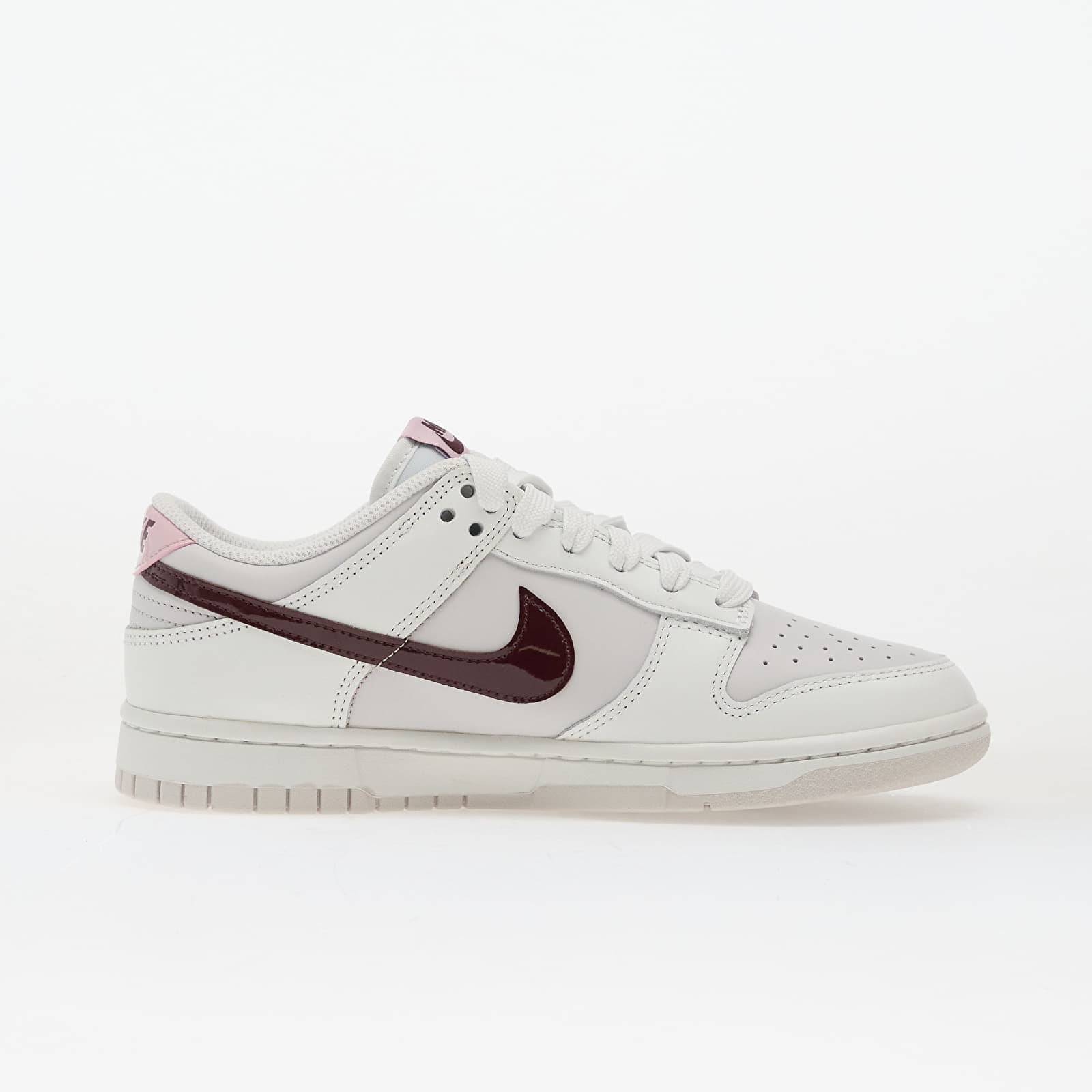 Women's sneakers and shoes Nike W Dunk Low Summit White/ Plum Chalk-Vast Grey