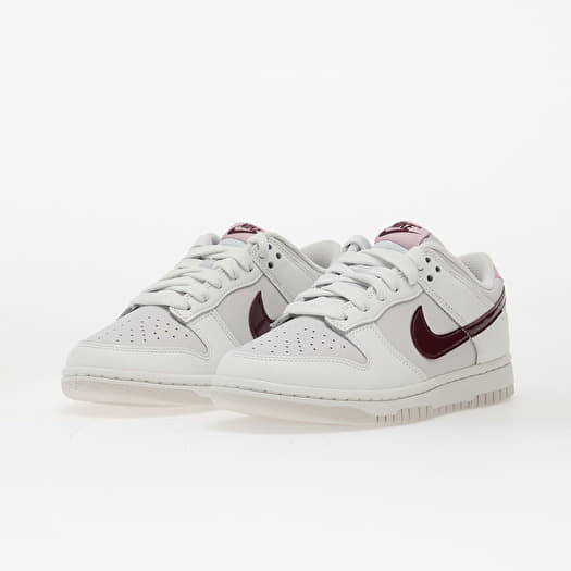 Nike W Dunk Low Summit White/ Plum Chalk-Vast Grey | Queens