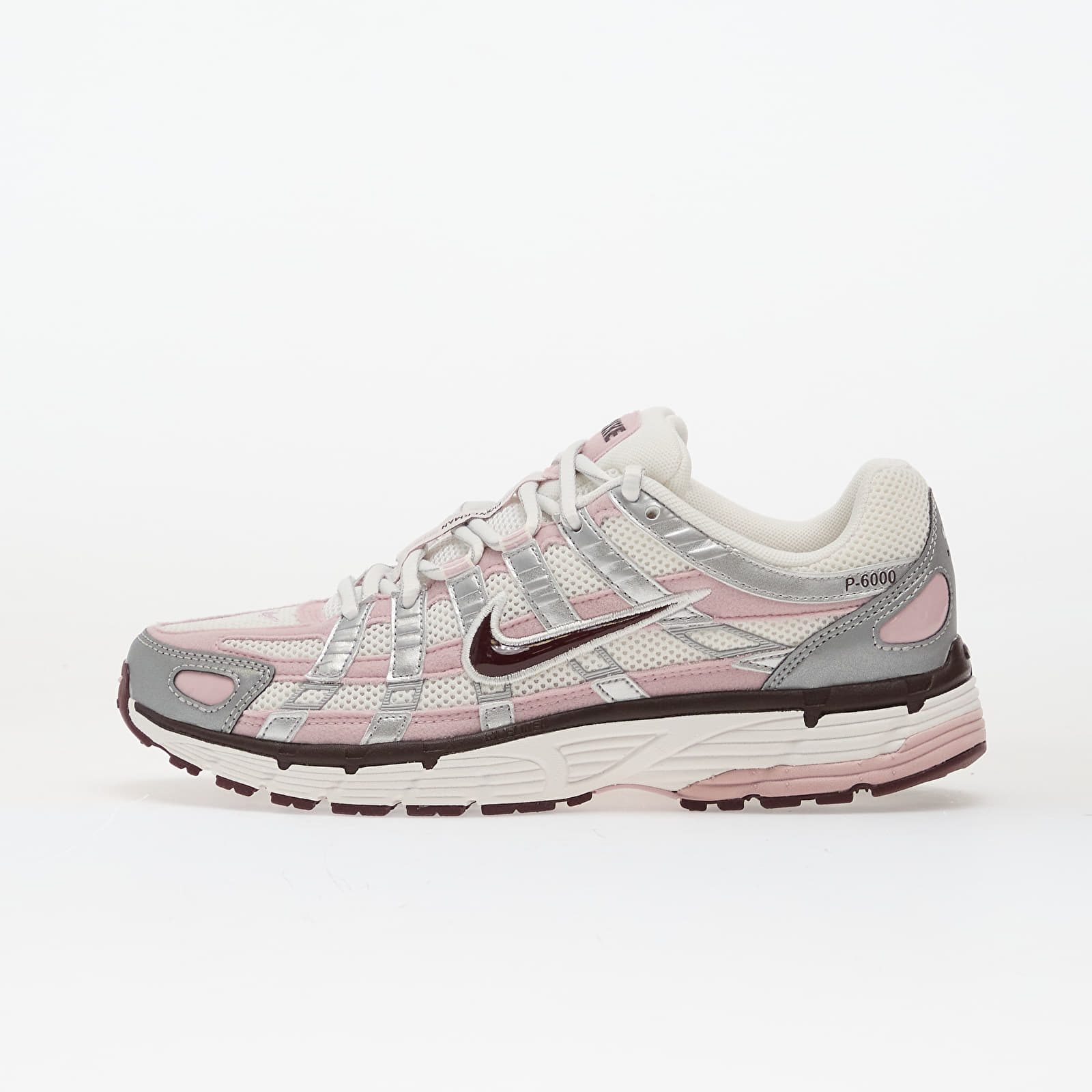 Sieviešu kedas un apavi Nike W P-6000 Summit White/ Plum Chalk-Metallic Silver
