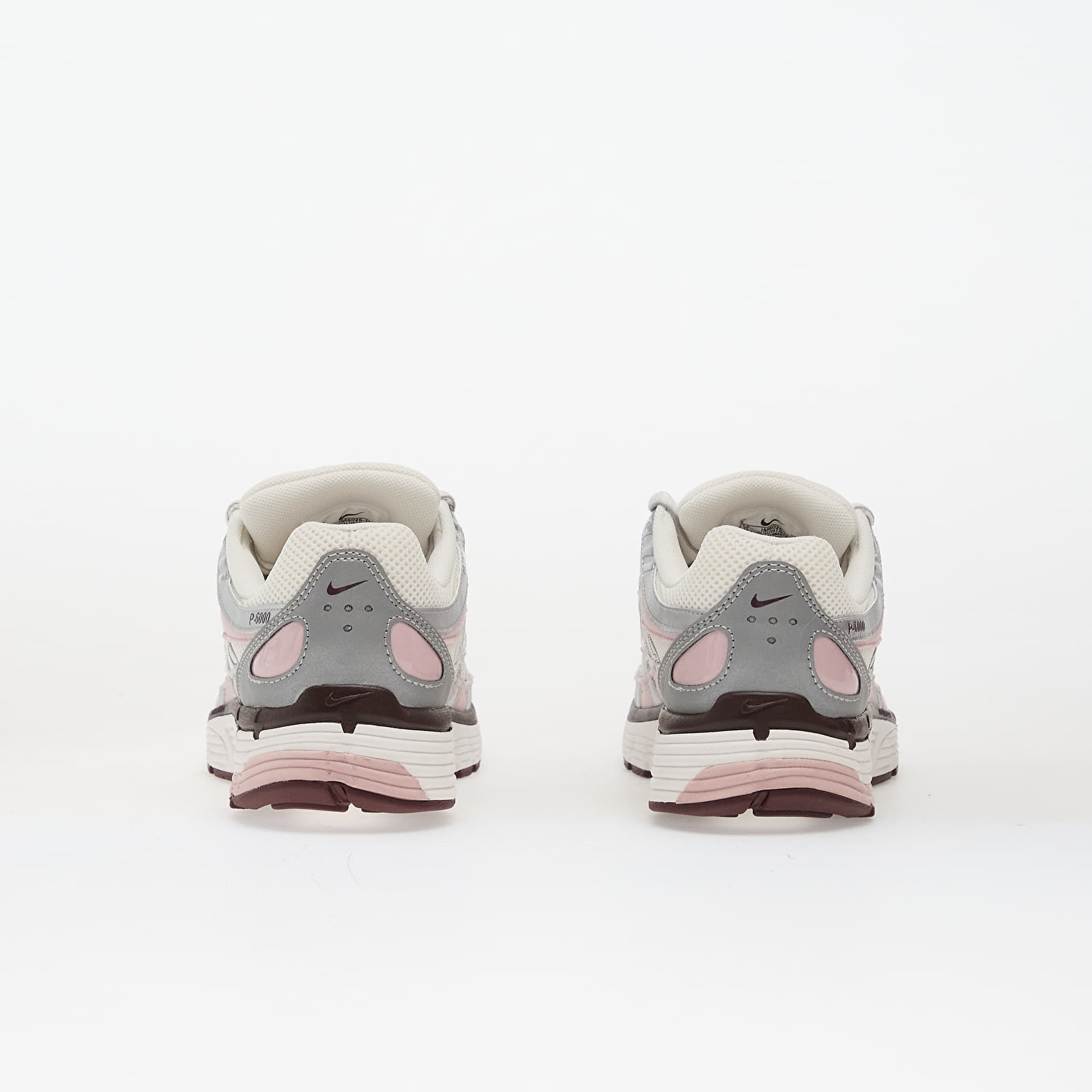 Sieviešu kedas un apavi Nike W P-6000 Summit White/ Plum Chalk-Metallic Silver