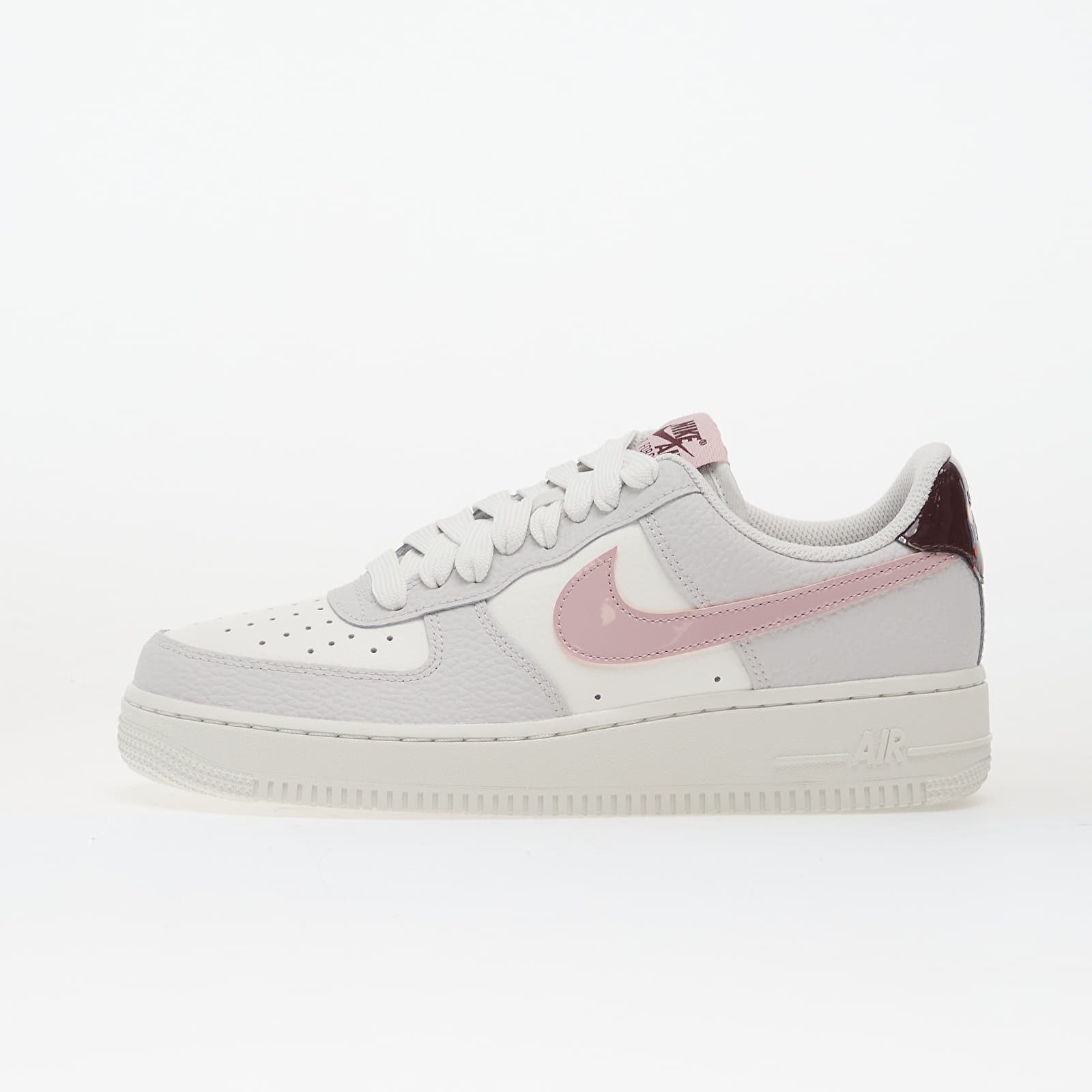 Women's sneakers and shoes Nike W Air Force 1 '07 Summit White/ Plum Chalk-Vast Grey