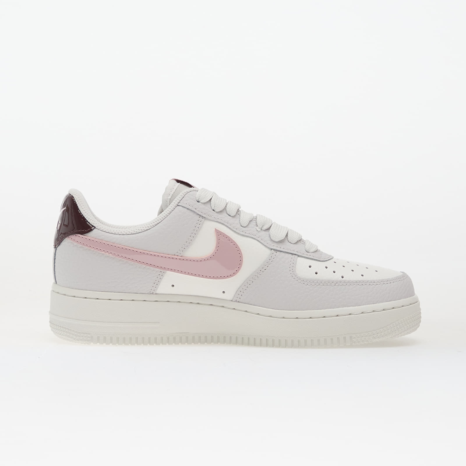 Women's sneakers and shoes Nike W Air Force 1 '07 Summit White/ Plum Chalk-Vast Grey