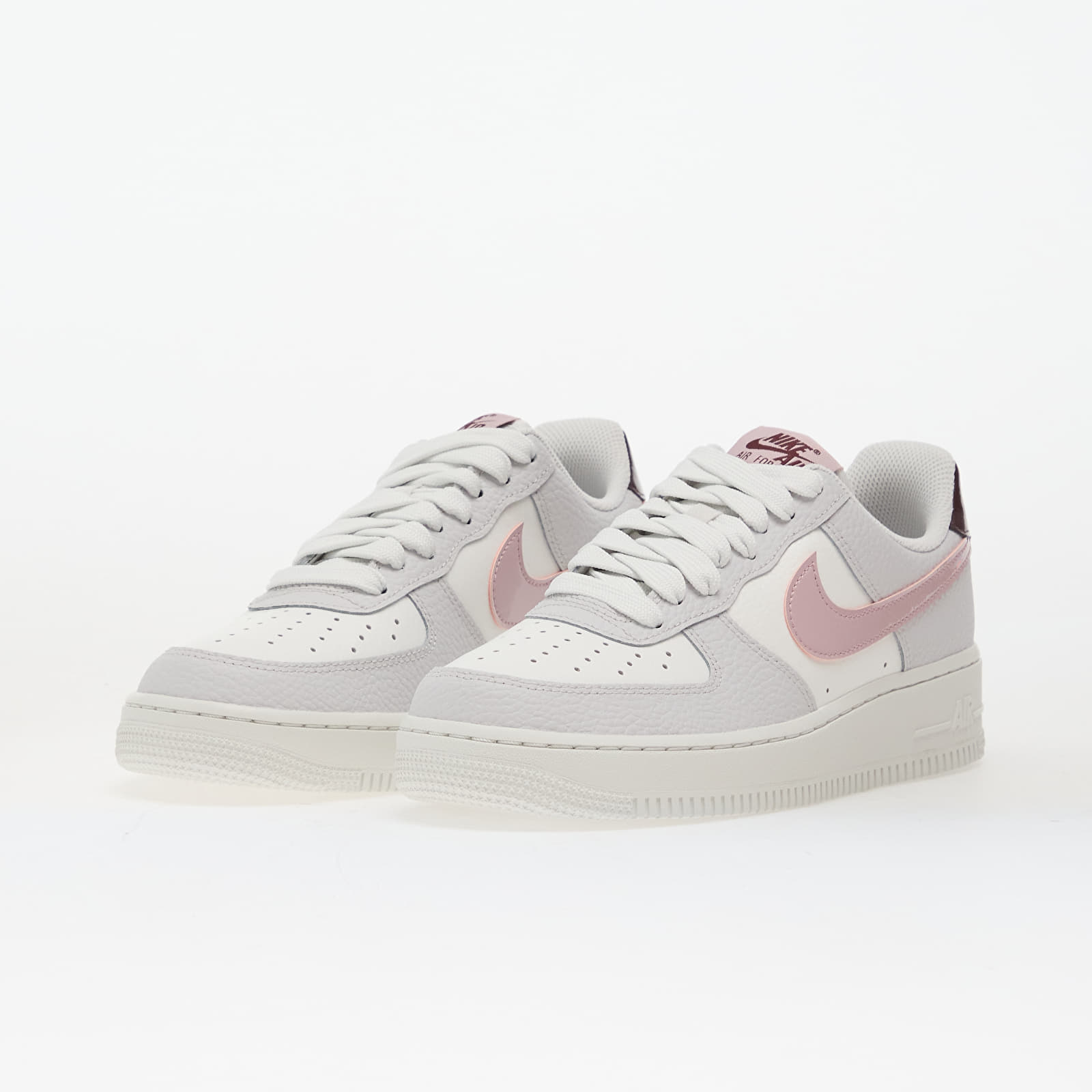 Women's sneakers and shoes Nike W Air Force 1 '07 Summit White/ Plum Chalk-Vast Grey