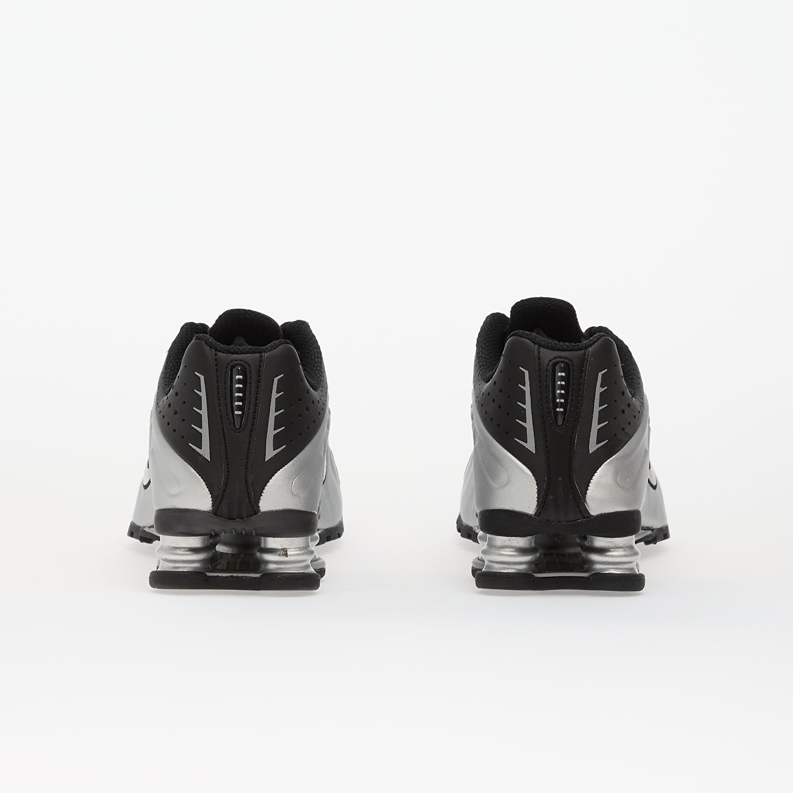 Férfi cipők Nike Shox R4 Metallic Silver/ Metallic Silver-Black