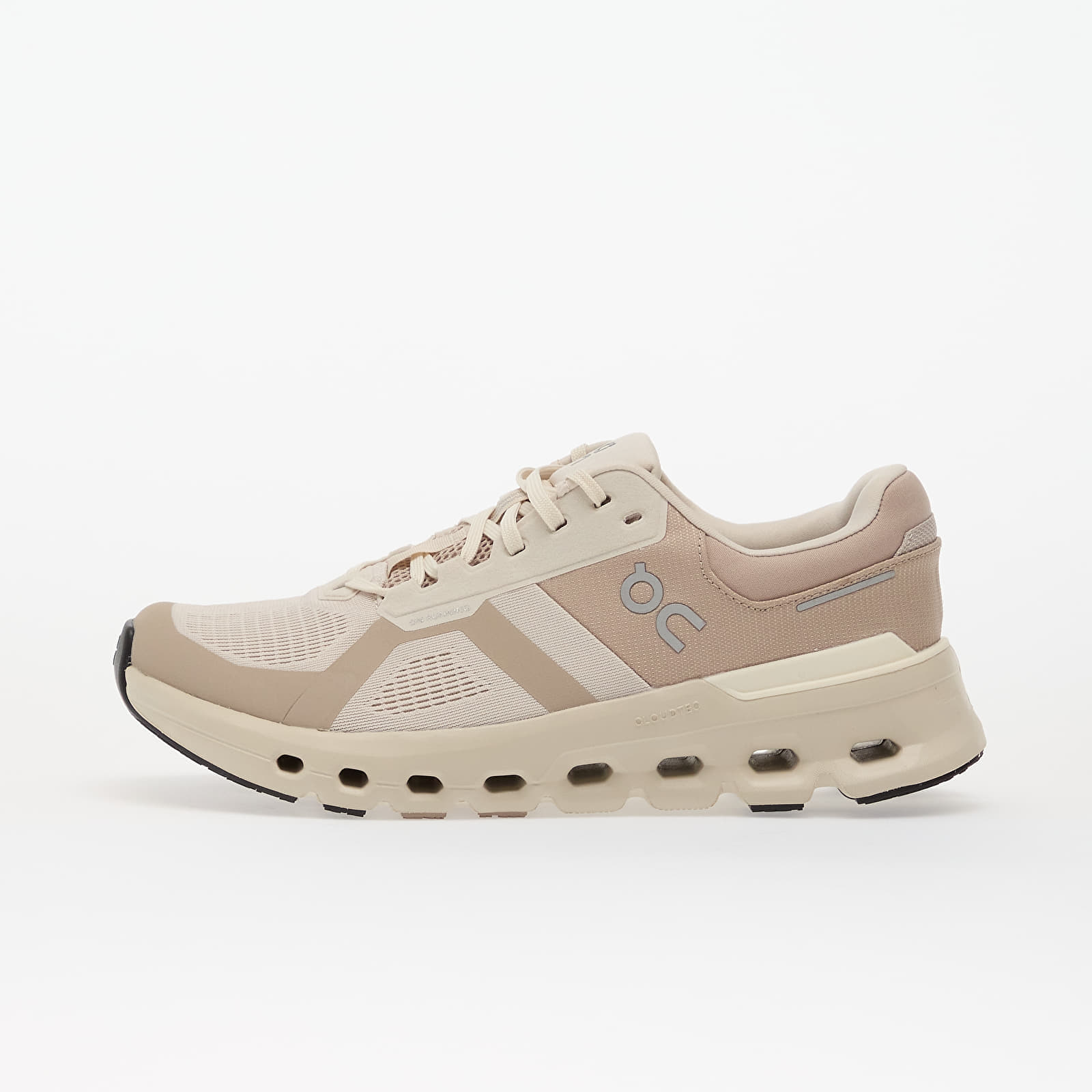 On Sneakers On M Cloudrunner 2 Pearl/ Desert EUR 42.5