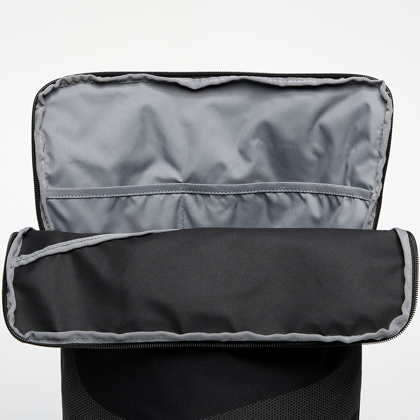 Gymsacks Nike Utility 2.0 Gym Sack (17L) Black/ Black/ Dk Smoke Grey