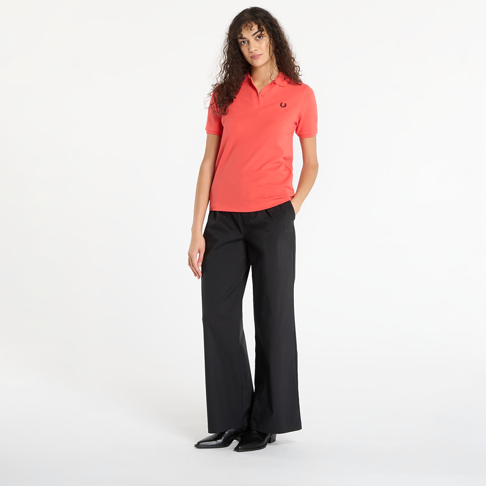 Naiste T-särgid FRED PERRY The Fred Perry Shirt Flamingotan/ Blak