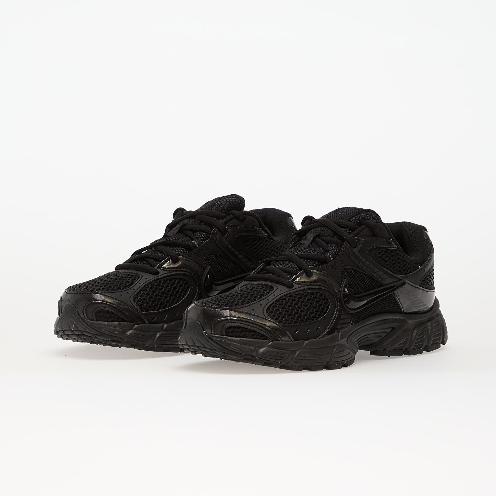 Încălțăminte și sneakerși pentru femei Nike V5 Rnr Black/ Black-Anthracite