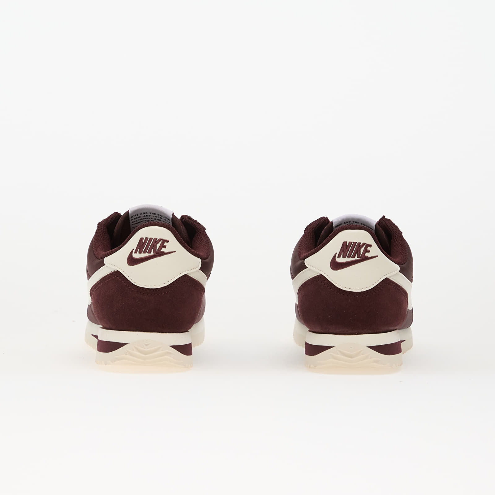 Sneakers und Schuhe für Frauen Nike Cortez Textile Burgundy Crush/ Sail