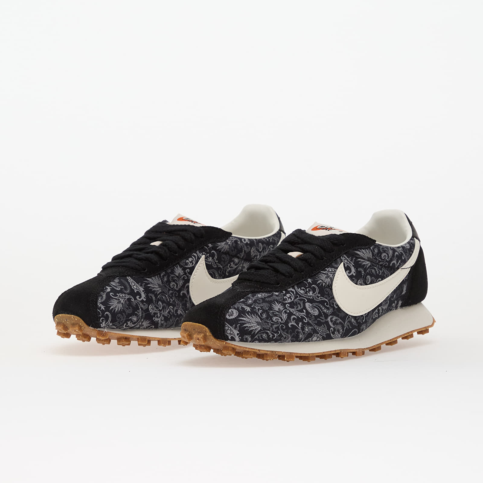Дамски кецове и обувки Nike W Ld-1000 Black/ Sail-Iron Grey-Campfire Orange