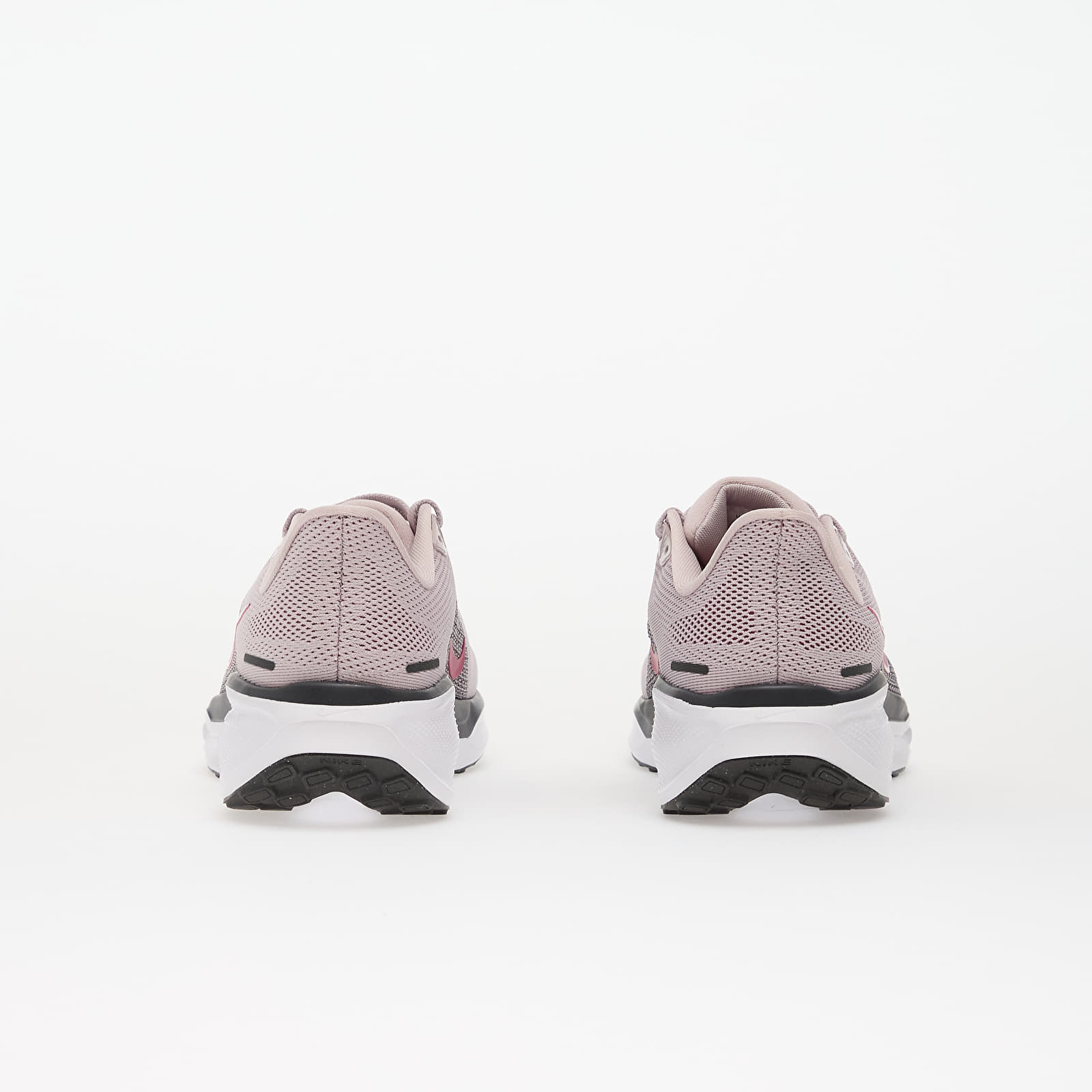 Naiste tossud ja kingad Nike Pegasus 41 Platinum Violet/ Sweet Beet-Off Noir