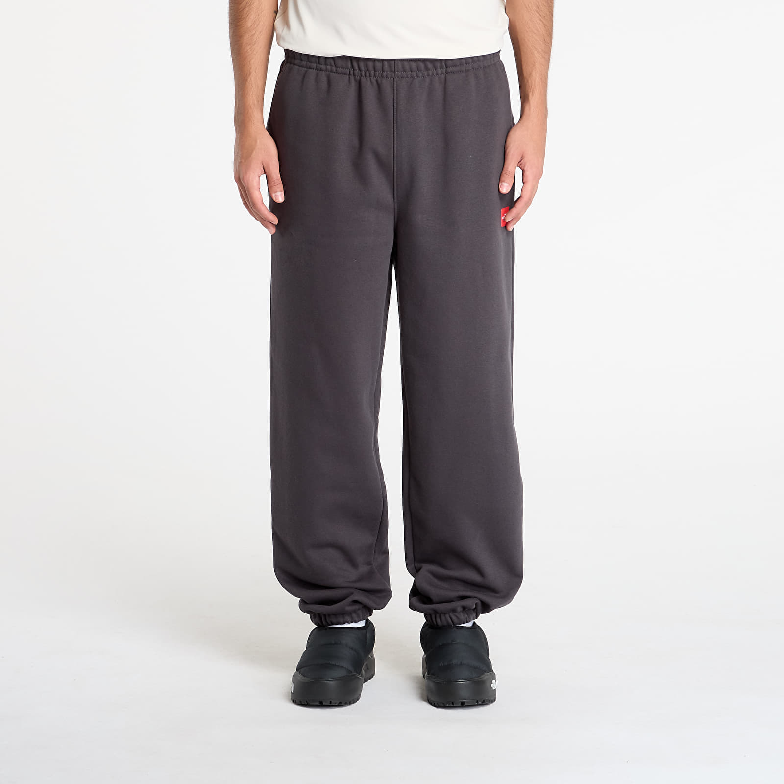 Pantaloni The North Face Redbox Aspen Joggers Obsidian XL