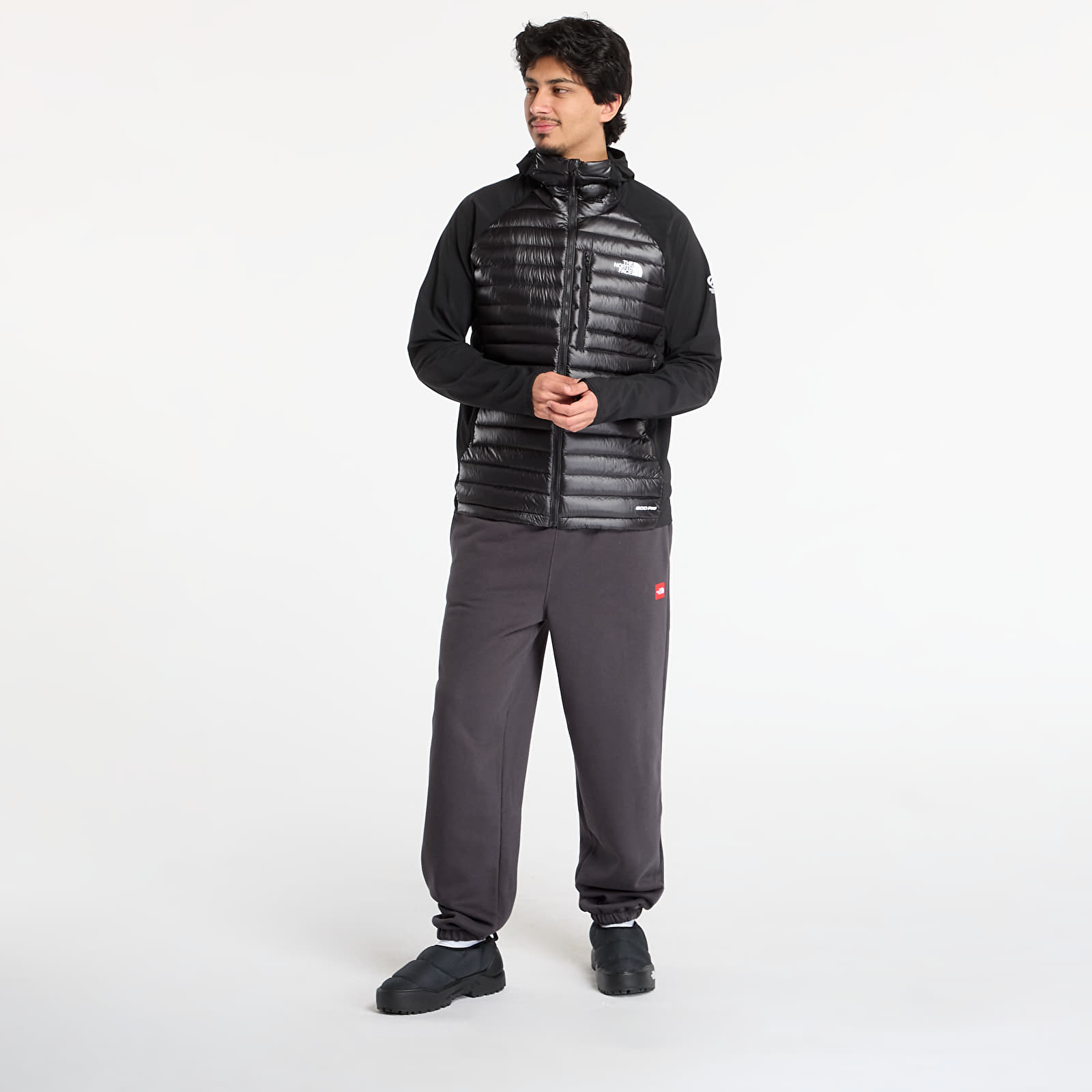 Pantaloni tuta uomo The North Face Redbox Aspen Joggers Obsidian