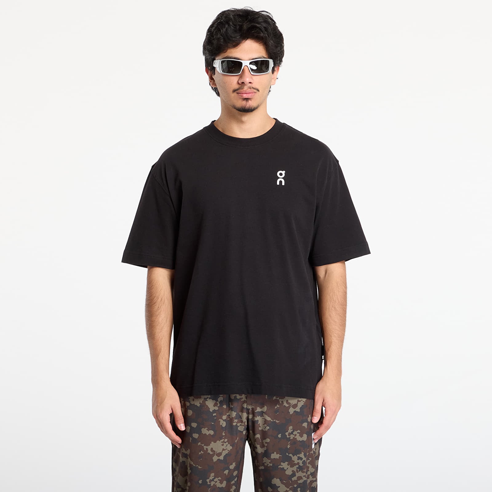Men's T-shirts On Club-T Graphic Black/ Olive