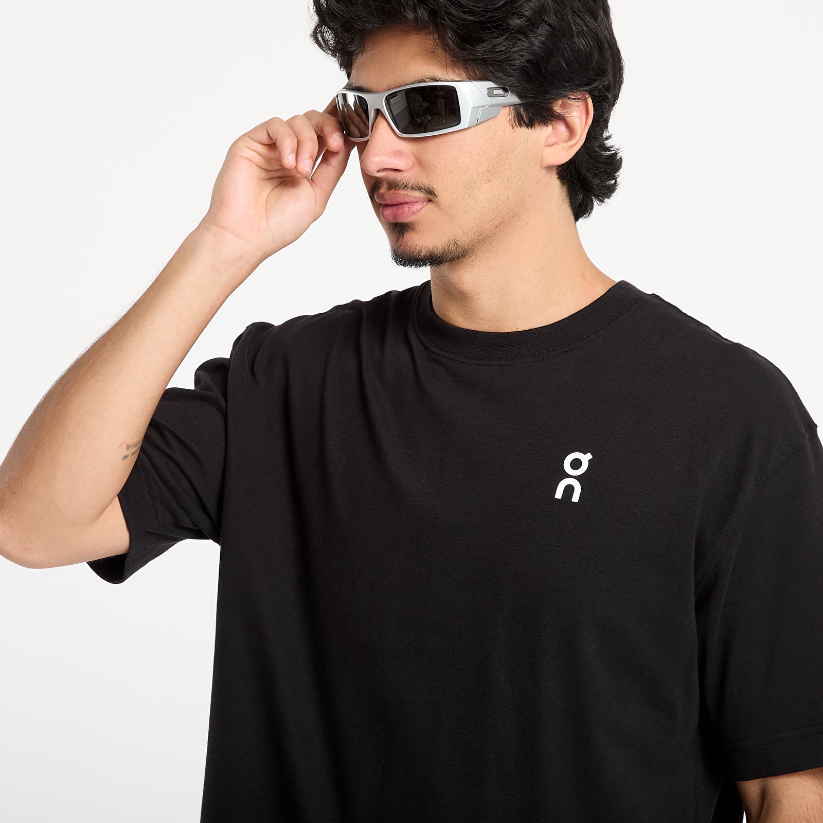 Men's T-shirts On Club-T Graphic Black/ Olive