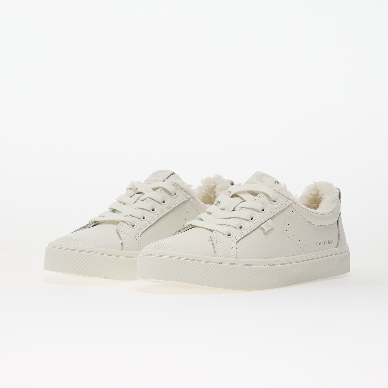 Women's sneakers and shoes Cariuma W Oca Therma Low White