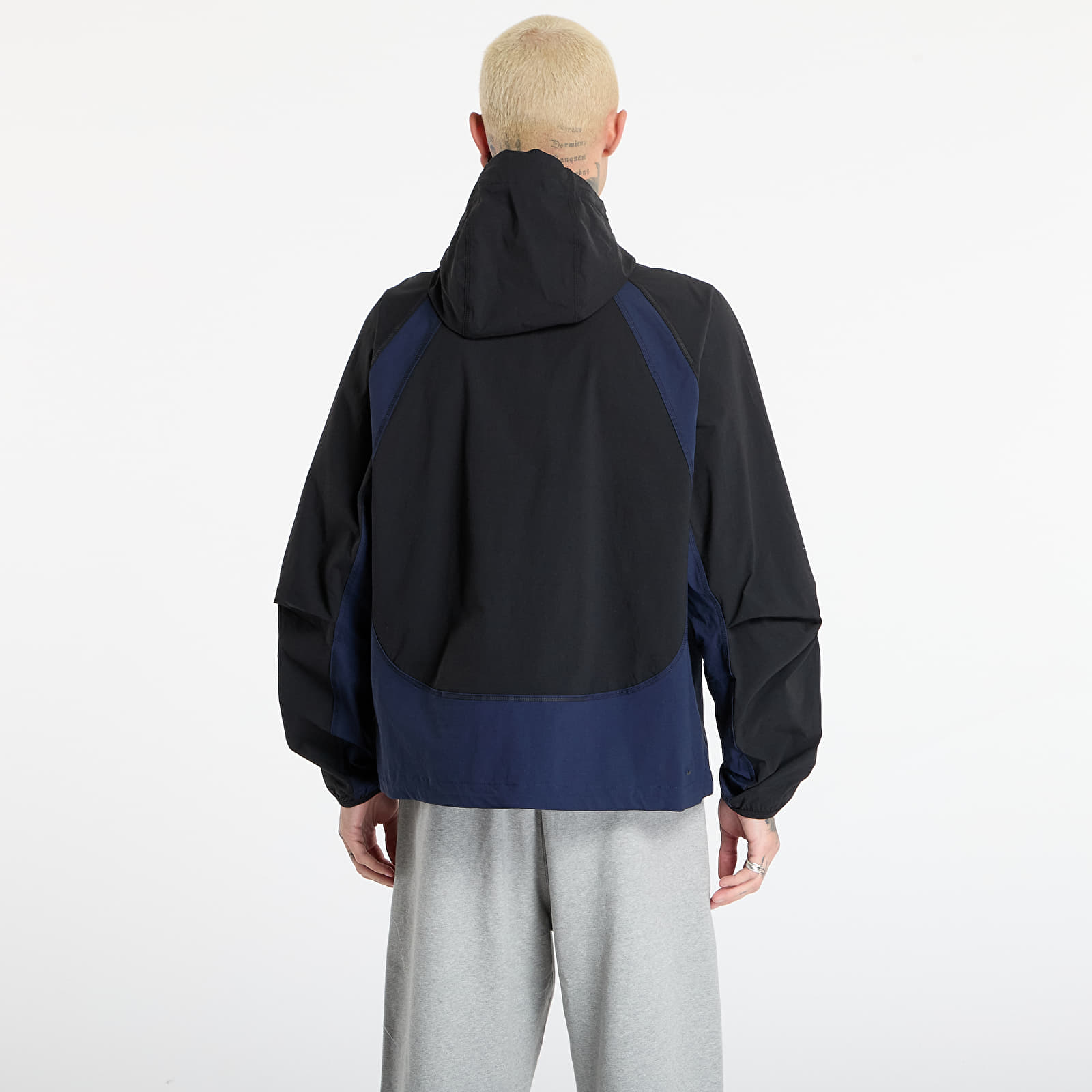 Men's jackets Nike Tech Men's Dri-FIT Woven Color-Block Windrunner Loose Jacket Black/ Obsidian/ Black