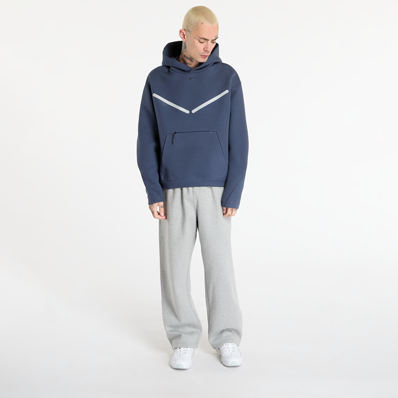 Hanorace pentru bărbați Nike Tech Men's Pullover Hoodie with Reflective Accents Thunder Blue/ Black