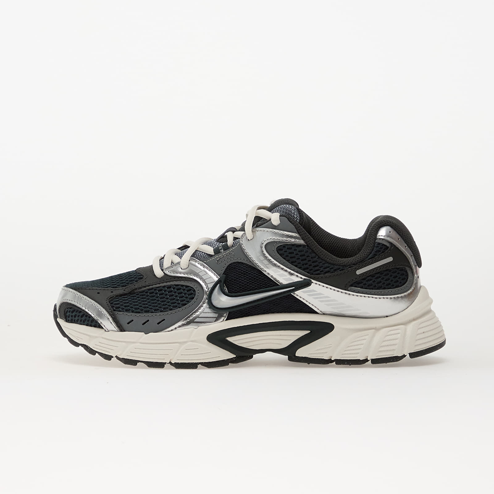 Încălțăminte și sneakerși pentru femei Nike V5 Rnr Seaweed/ Metallic Silver-Anthracite