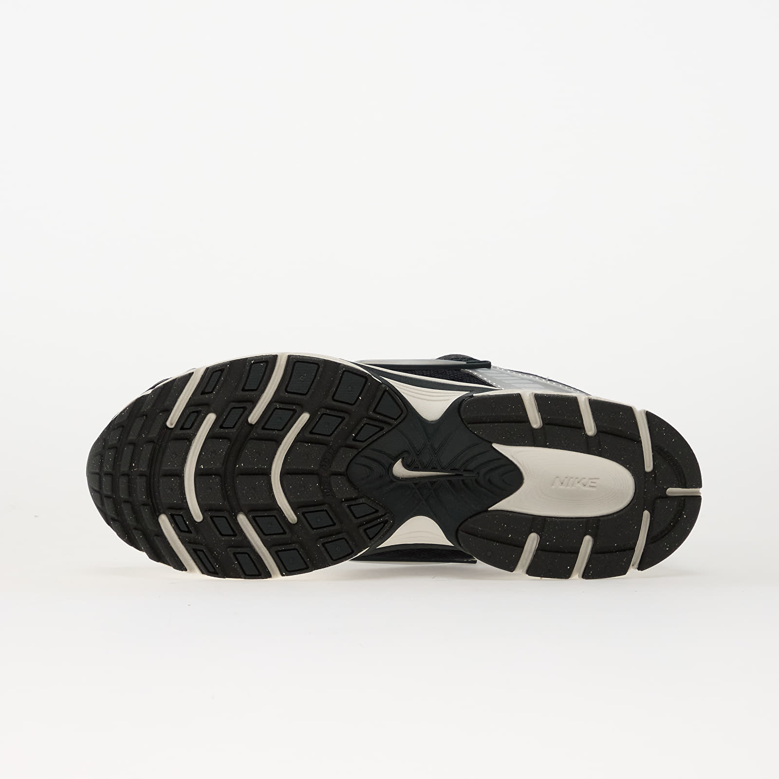 Încălțăminte și sneakerși pentru femei Nike V5 Rnr Seaweed/ Metallic Silver-Anthracite