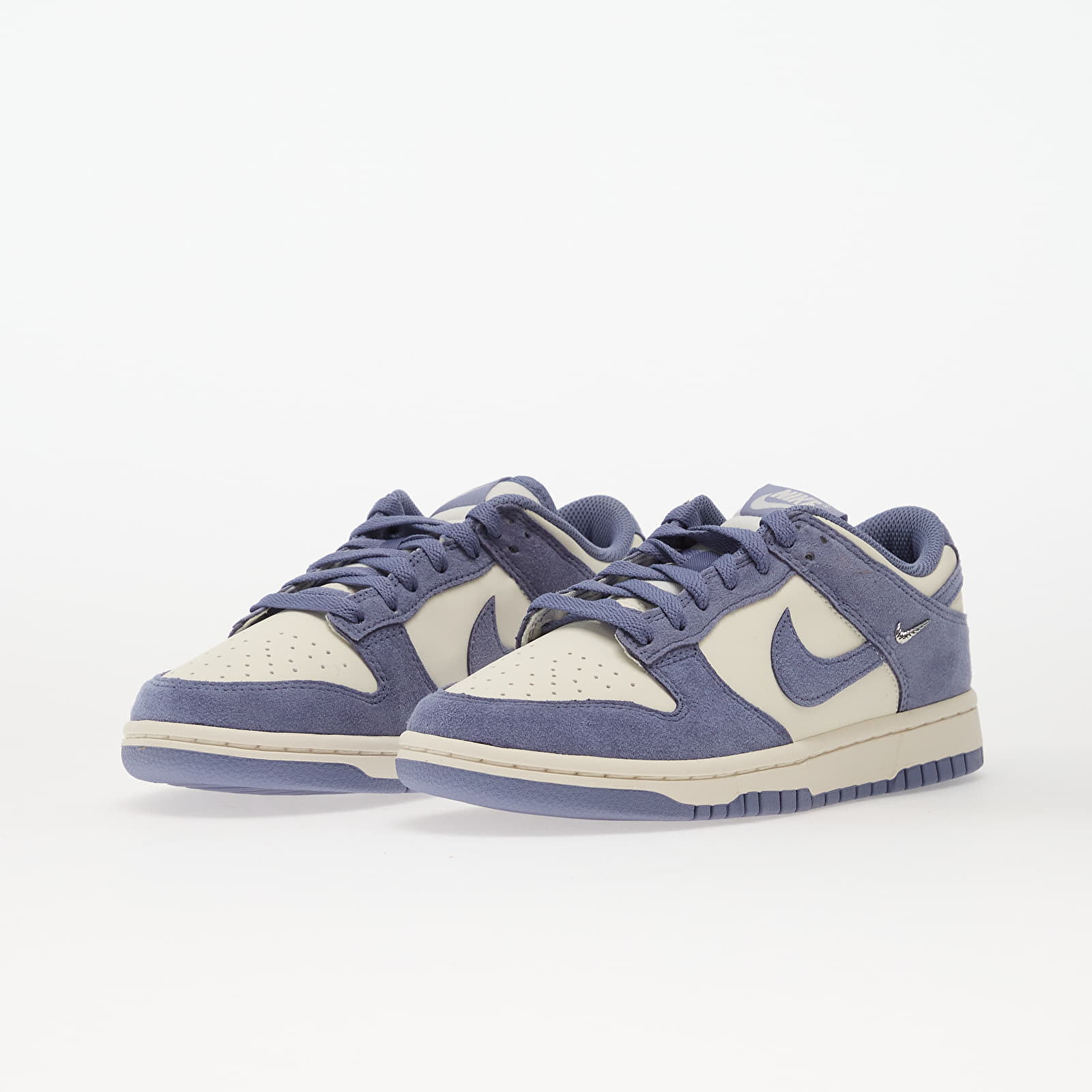 Dámske topánky a tenisky Nike Wmns Dunk Low Sail/ World Indigo-Metallic Silver