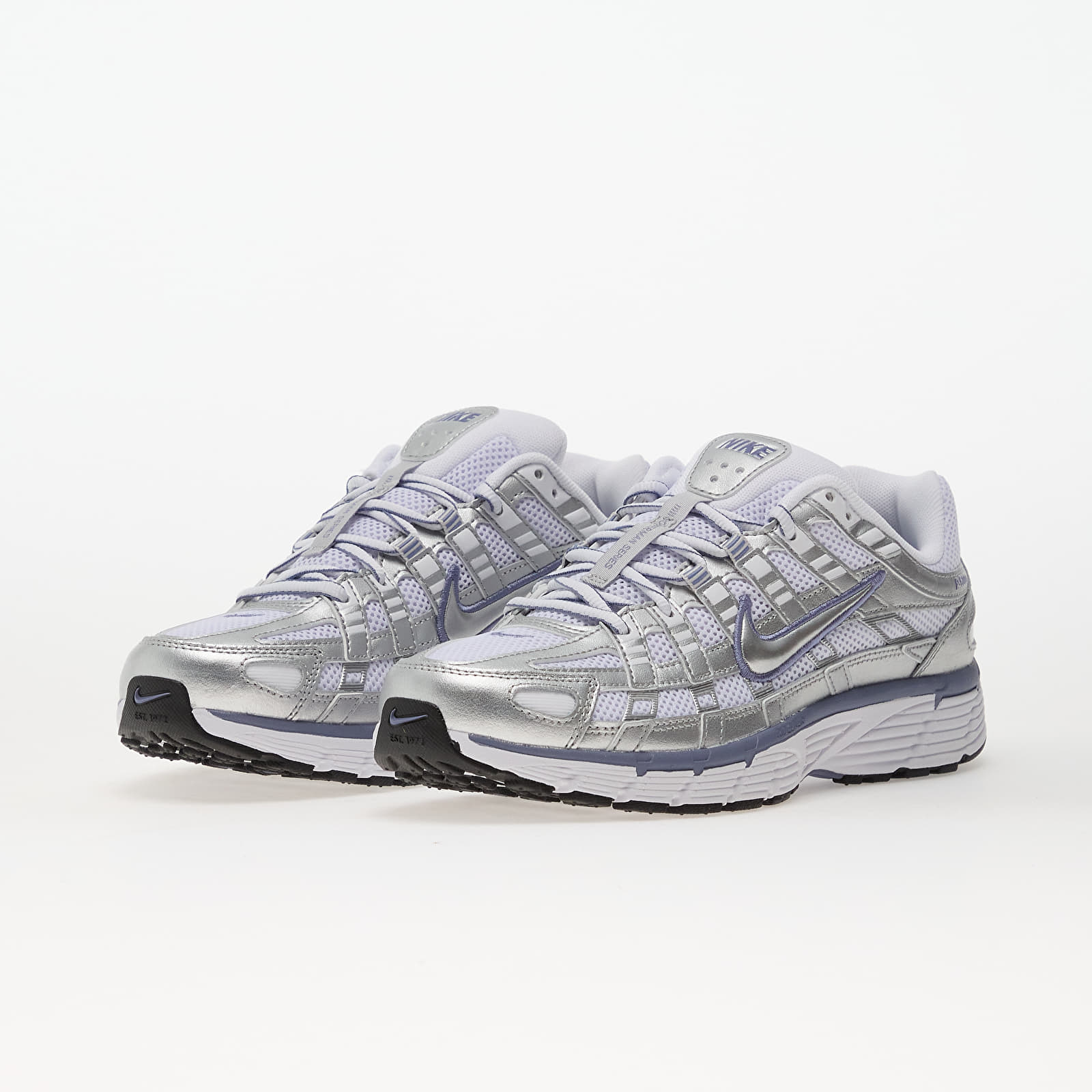 Women's sneakers and shoes Nike P-6000 Metallic Silver/ World Indigo-White-Black
