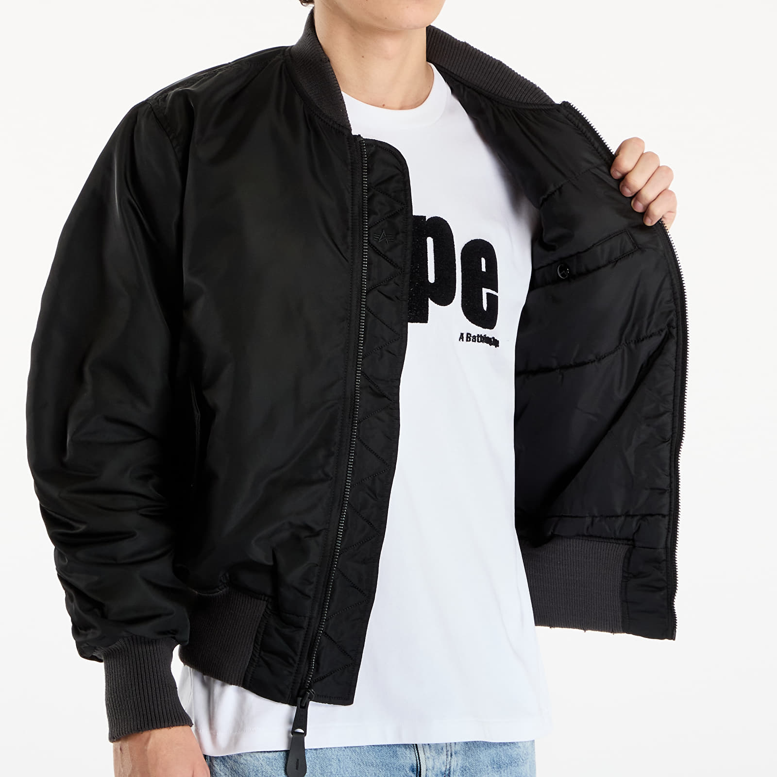 Kurtki męskie Alpha Industries MA-1 Distressed Black