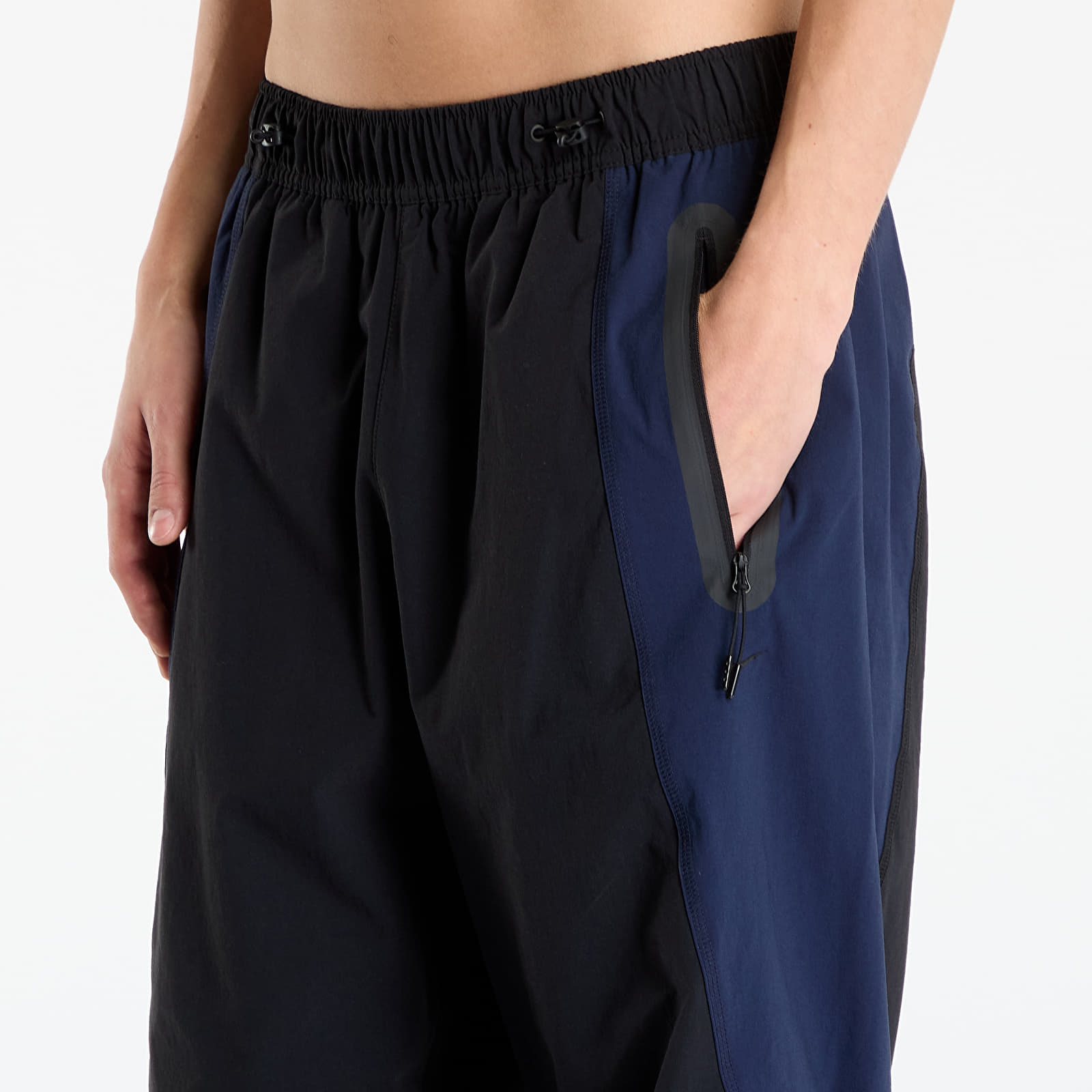 Pantaloni uomo Nike Tech Men's Dri-FIT Woven Color-Block Oversized Pants Black/ Obsidian/ Black