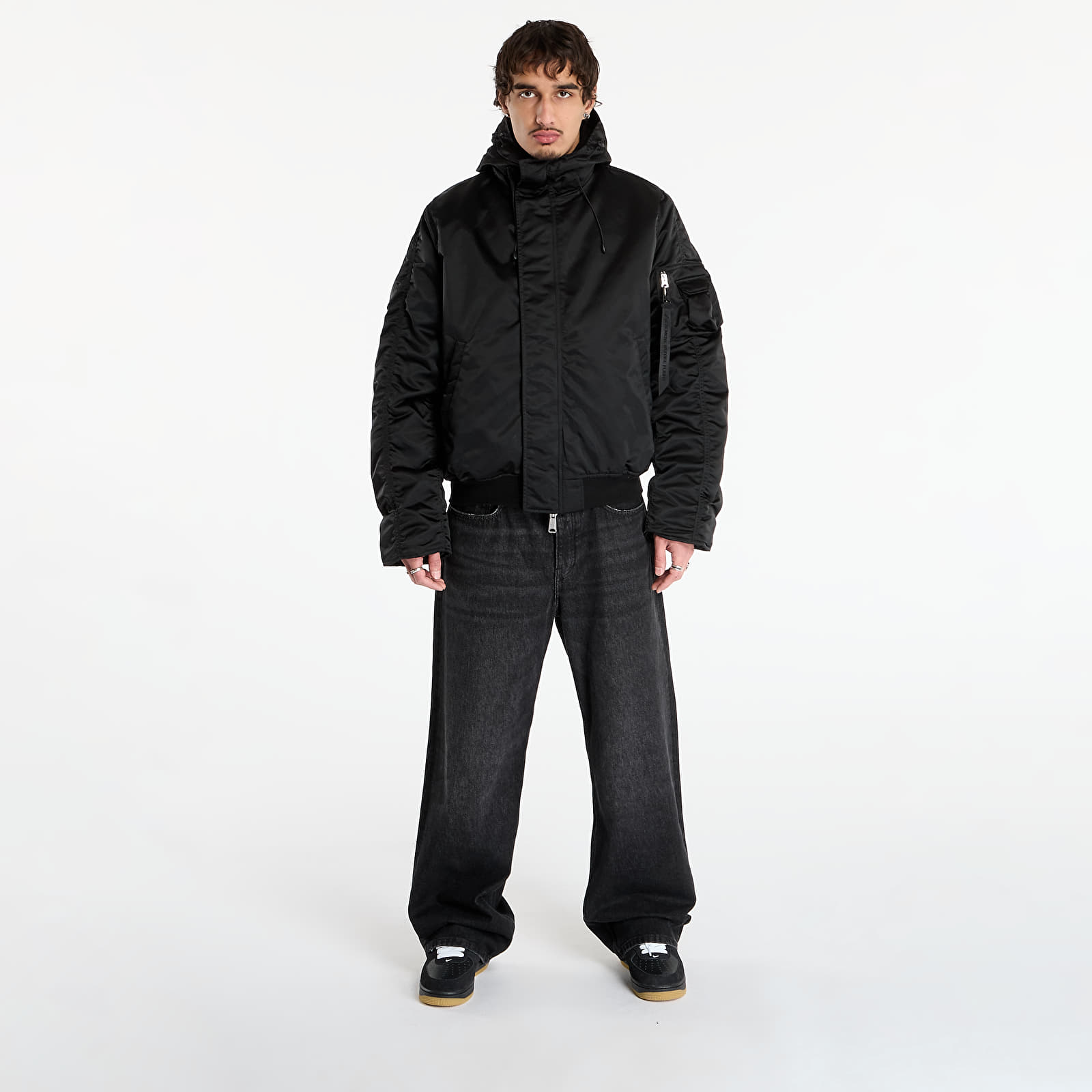 Miesten takit Alpha Industries N-2B Base Black