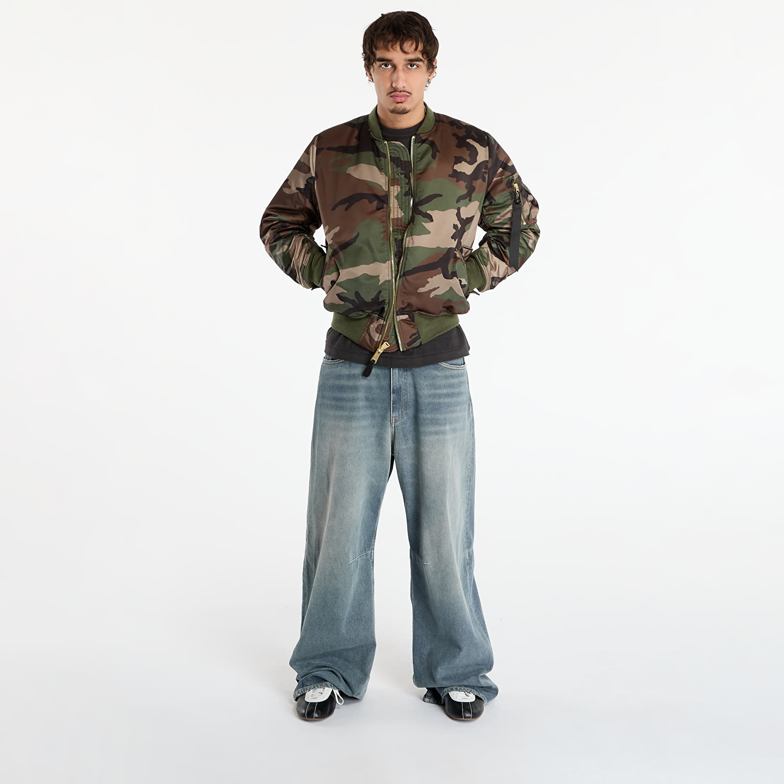 Miesten takit Alpha Industries MA-1 Base Flight Jacket Camo Wdl Camo 65