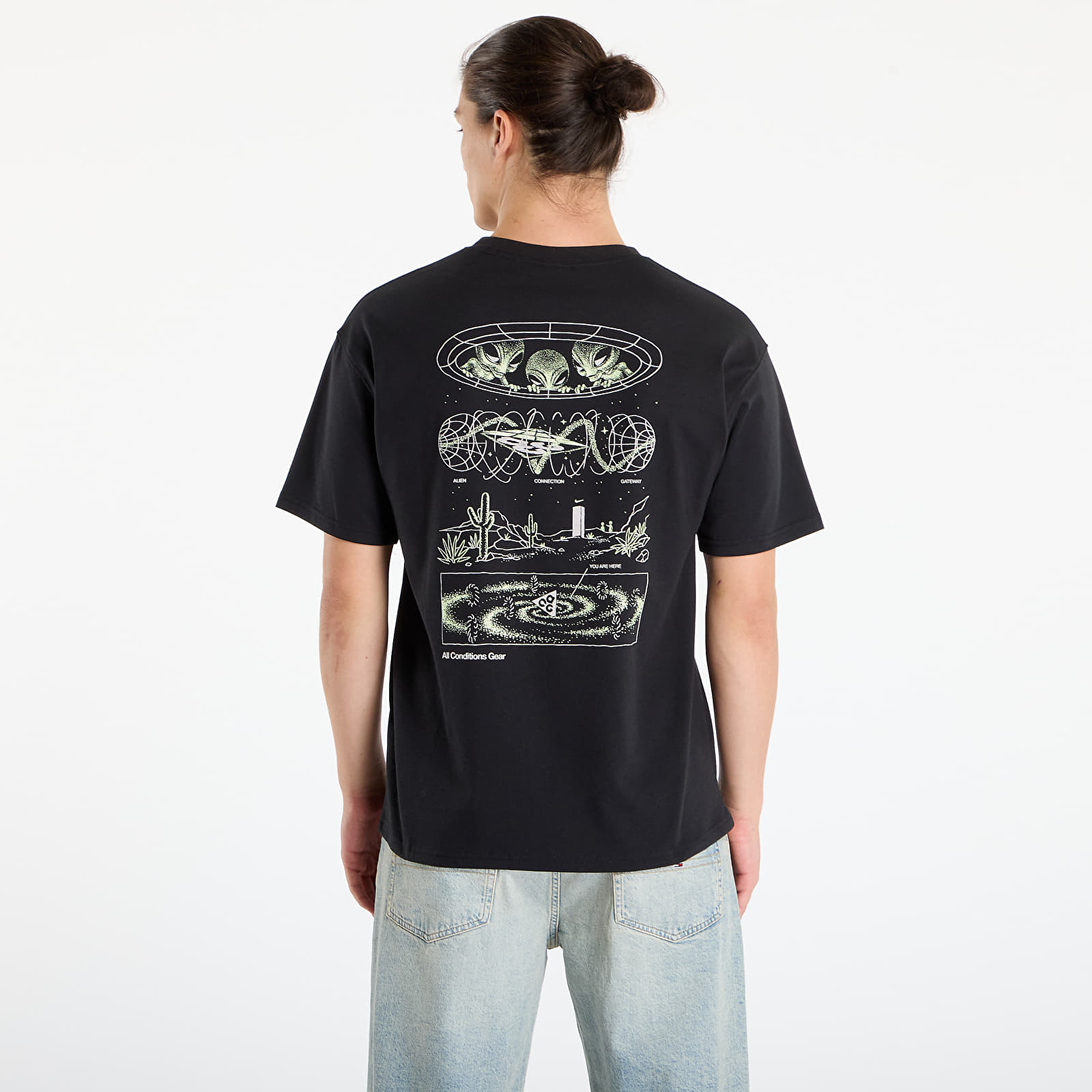 Férfi pólok Nike M ACG T-Shirt Mystery Lights Black